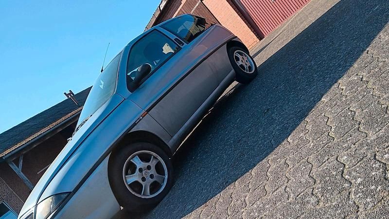 Gebraucht Lancia Ypsilon 85 PS (62 kW) 2000 Grau Kleinwagen