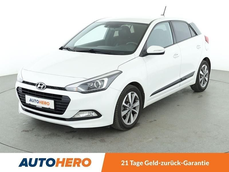 Weiß Gebraucht 2018 Hyundai i20 YES! Limousine | 10.890 € (Fairer Preis) - Bild 1/3