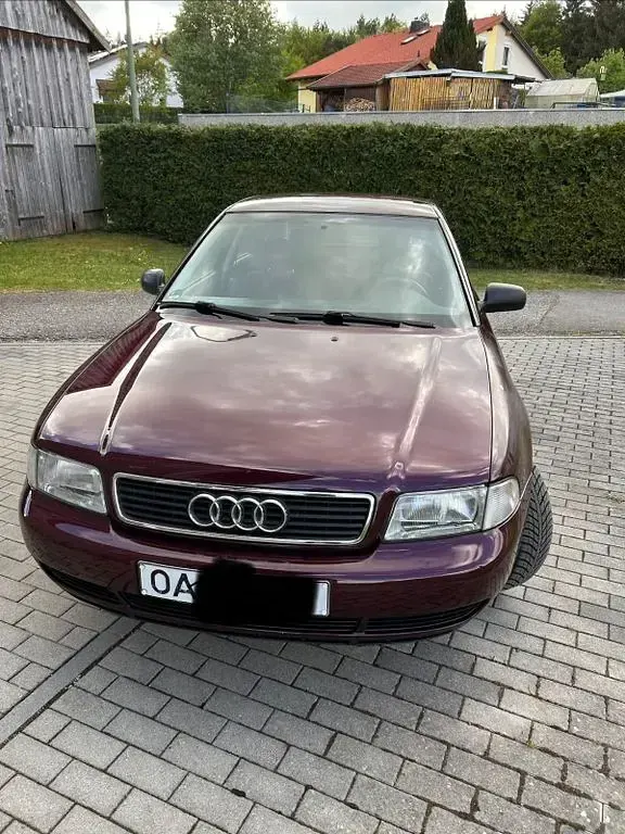 Brugt Audi A4 101 HK (74 kW) 1995 Rød Sedan