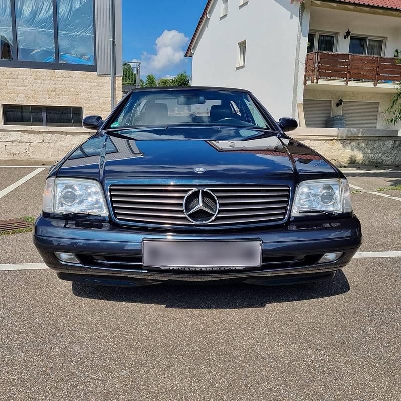 Schwarz Gebraucht 2000 Mercedes SL320 Cabrio | 29.900 € (Etwas zu teuer) - Bild 1/4
