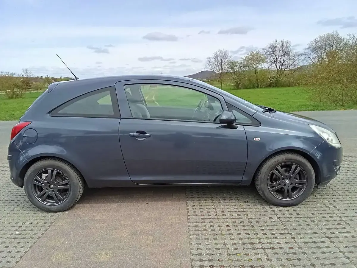 Gebraucht Opel Corsa Cosmo 80 PS (58 kW) 2008 Grau Kleinwagen