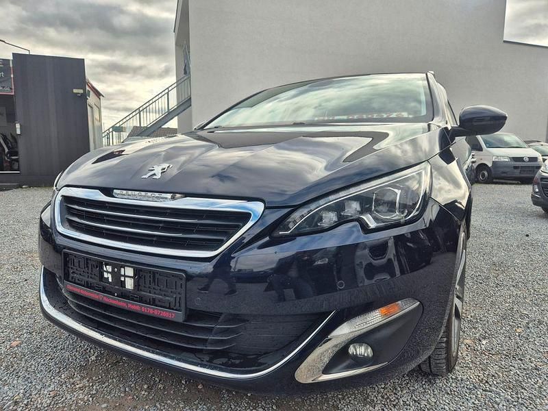 Blau Gebraucht 2017 Peugeot 308 Allure Kombi | 9.499 € (Guter Preis) - Bild 1/4