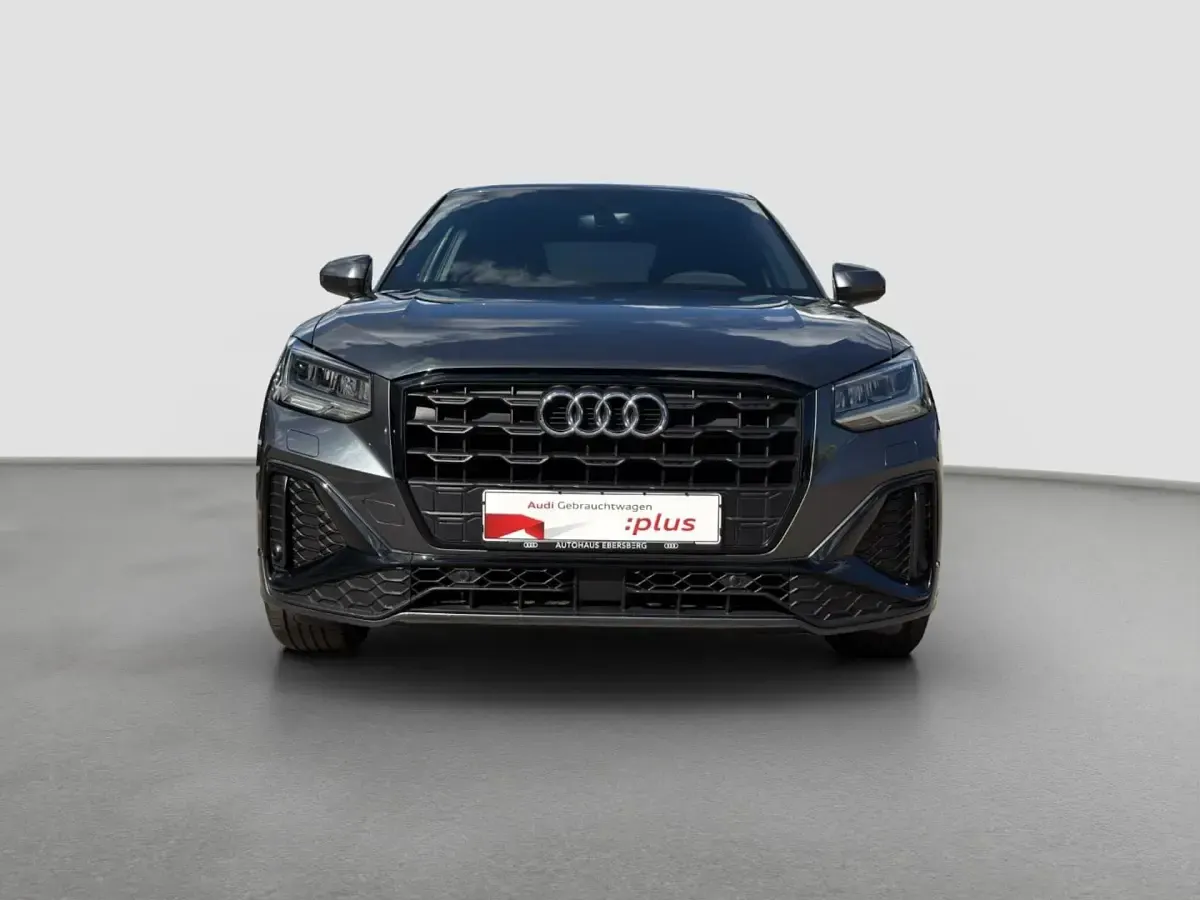 Gebraucht Audi Q2 S-Line 150 PS (110 kW) 2021 Grau SUV