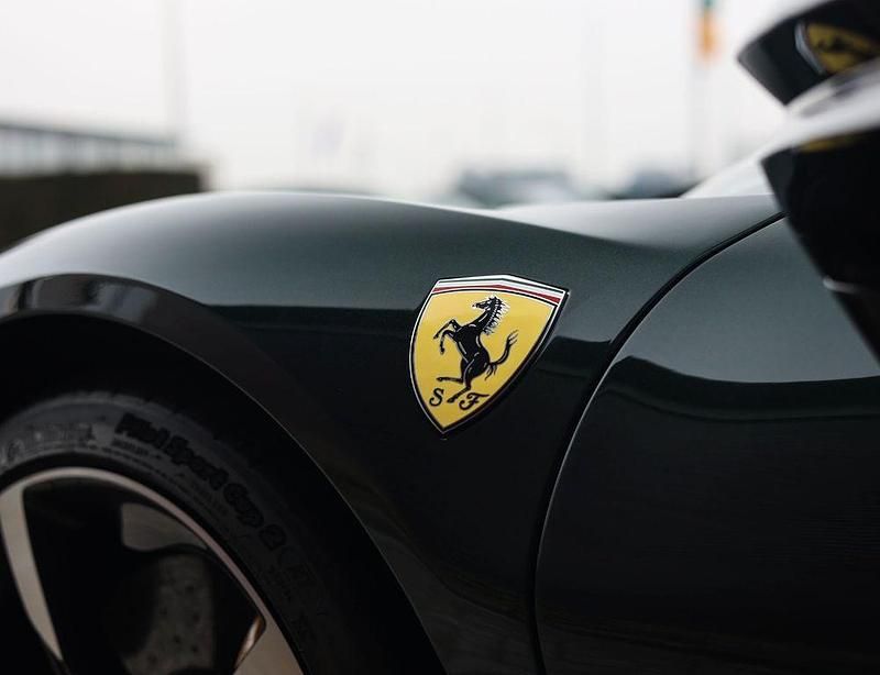 Gebraucht Ferrari SF90 2021 Grün