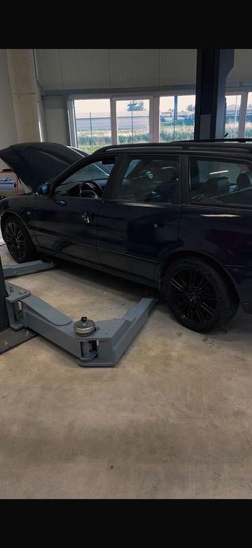 Gebraucht Audi A4 150 PS (110 kW) 1997 Blau Kombi