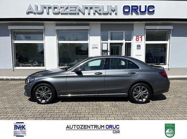 Grau Gebraucht 2018 Mercedes C180 Avantgarde Limousine | 20.490 € (Fairer Preis) - Bild 1/4
