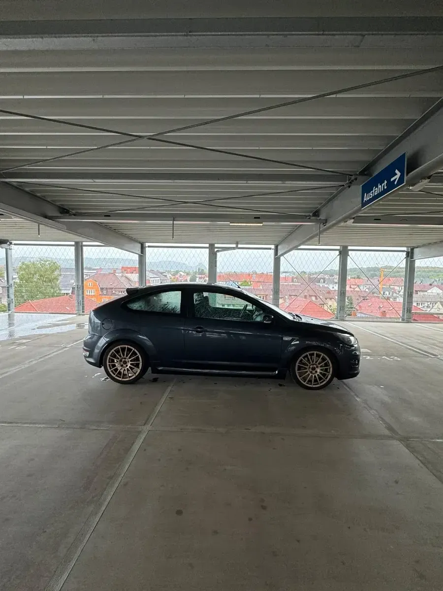 Gebraucht Ford Focus ST 229 PS (168 kW) 2008 Grau Kleinwagen