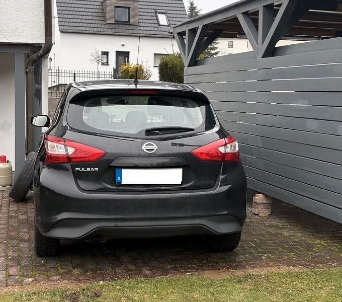 Gebraucht Nissan Pulsar 360º 116 PS (85 kW) 2015 Schwarz Limousine