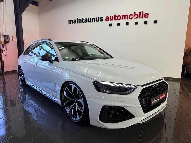Weiß Gebraucht 2021 Audi RS4 Sport Kombi | 52.900 € (Superpreis) - Bild 1/4