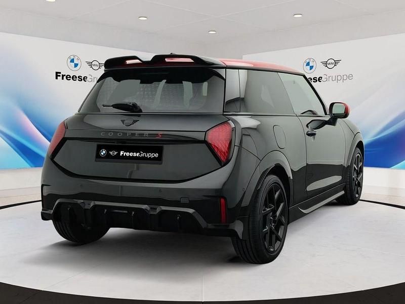 Gebraucht Mini John Cooper Works 204 PS (150 kW) 2024 Schwarz Kleinwagen