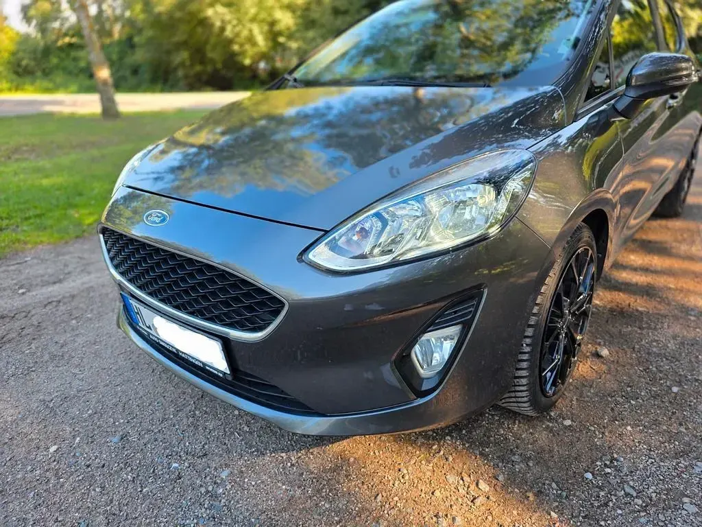 Gebraucht Ford Fiesta Cool & Connect 101 PS (74 kW) 2018 Silber Kleinwagen