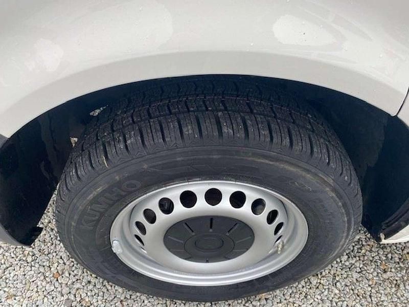 Gebraucht VW Transporter 84 PS (61 kW) 2019 Candyweiß Van