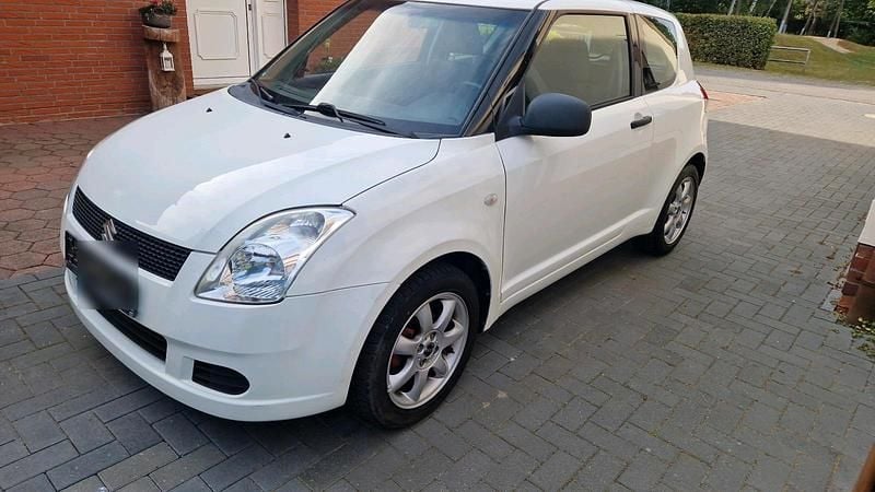 Gebraucht 2007 Suzuki Swift Kleinwagen | 950 € (Superpreis) - Bild 1/4