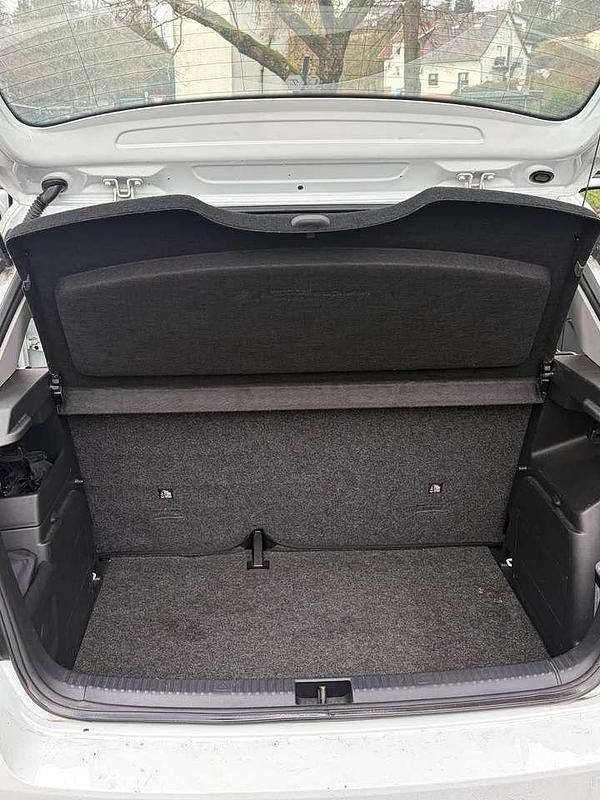 Gebraucht Skoda Fabia Ambition 90 PS (66 kW) 2015 Limousine