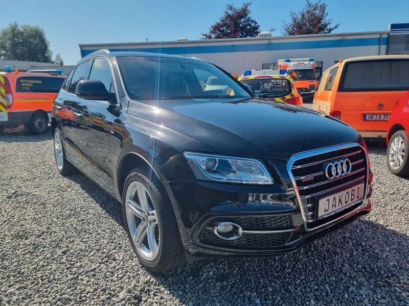 Mythosschwarz (metallic) Gebraucht 2016 Audi Q5 S-Line SUV | 22.990 € (Etwas zu teuer) - Bild 1/4