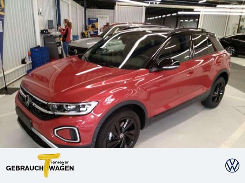 Rot Gebraucht 2024 VW T-Roc Style SUV | 29.220 € (Superpreis) - Bild 1/3