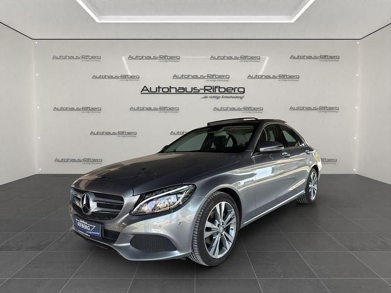 Silber Gebraucht 2015 Mercedes C220 Avantgarde Limousine | 25.890 € (Etwas zu teuer) - Bild 1/4