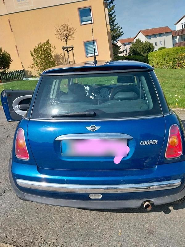 Second-hand Mini Cooper 115 CP (84 kW) 2002 Albastru Hatchback
