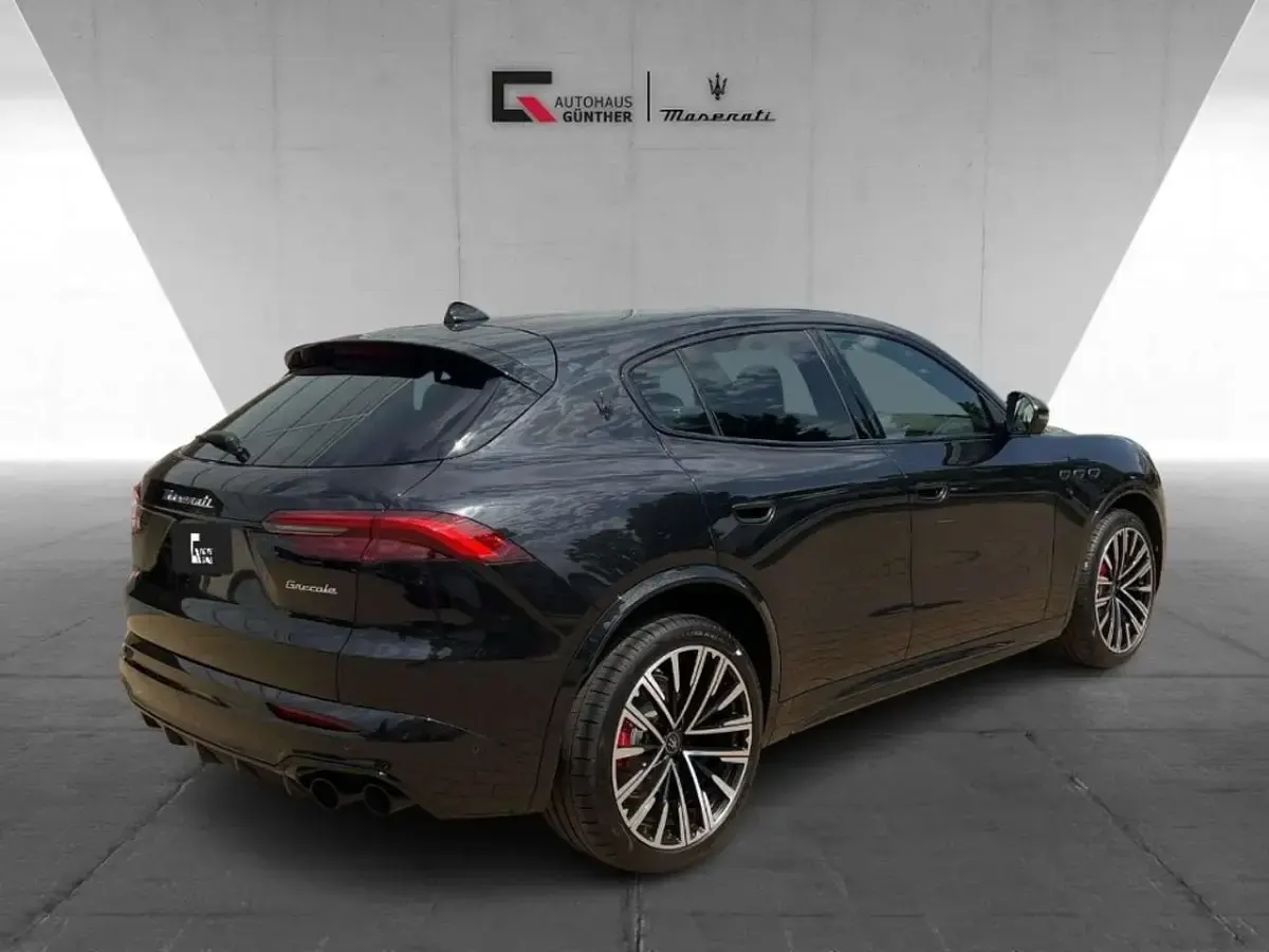 Gebraucht Maserati Grecale 330 PS (242 kW) 2026 Nero tempesta SUV