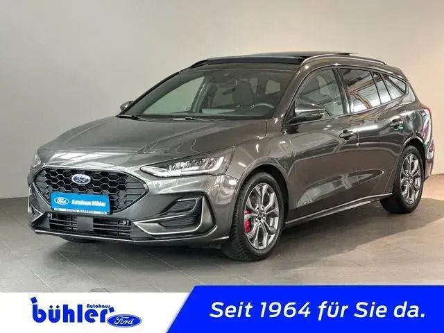 Grau Gebraucht 2023 Ford Focus ST-Line X Limousine | 22.990 € (Fairer Preis) - Bild 1/4