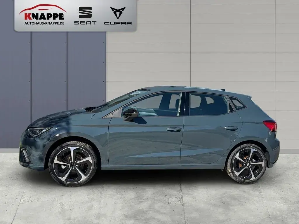 Neu Seat Ibiza FR 116 PS (85 kW) 2025 Blau Kleinwagen