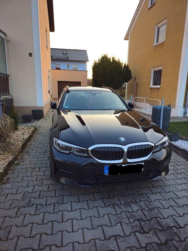 Gebraucht BMW 318 Luxury Line 150 PS (110 kW) 2021 Schwarz Kombi