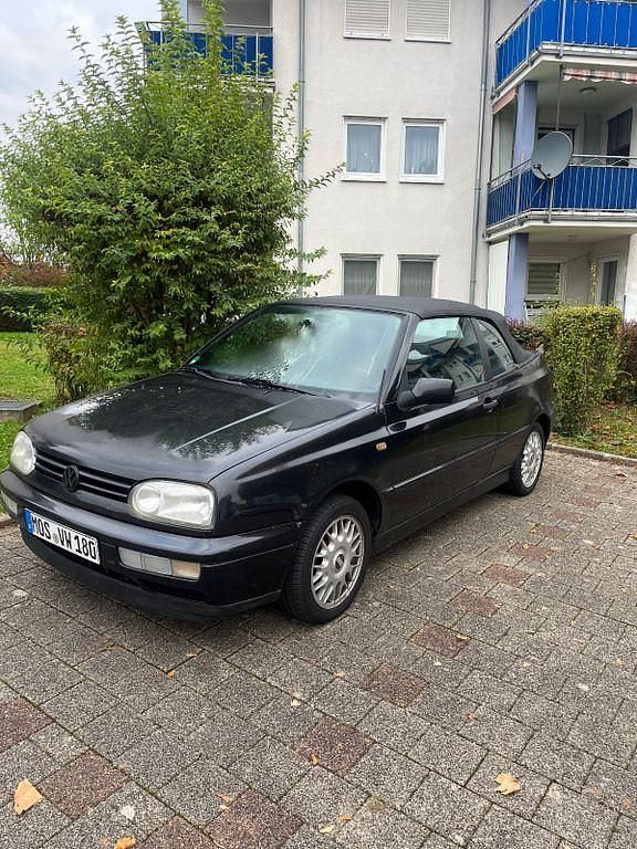 Schwarz Gebraucht 1996 VW Golf Cabriolet Cabrio | 1.700 € (Guter Preis) - Bild 1/4