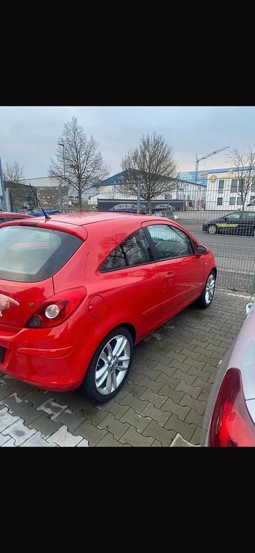 Rot Gebraucht 2006 Opel Corsa Kleinwagen | 2.200 € (Fairer Preis) - Bild 1/4