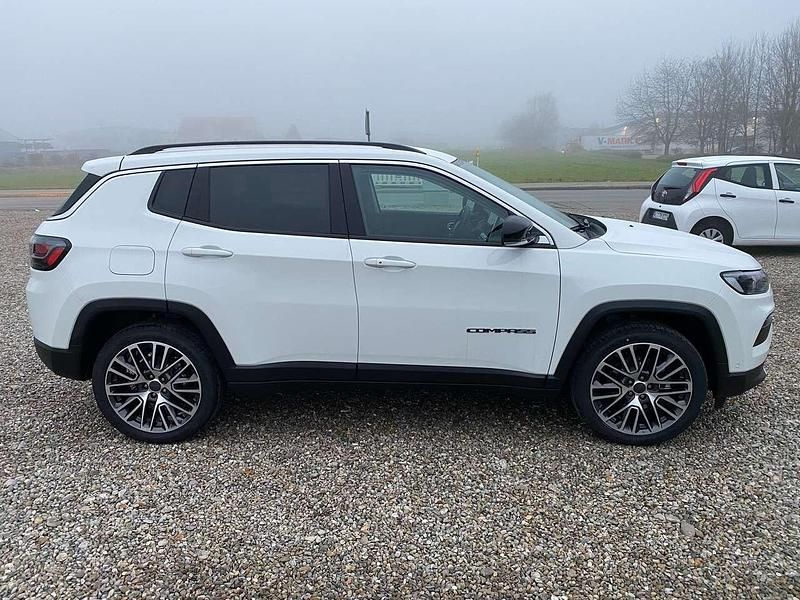 Gebraucht Jeep Compass Limited 150 PS (110 kW) 2021 Alpine white (vr296) SUV