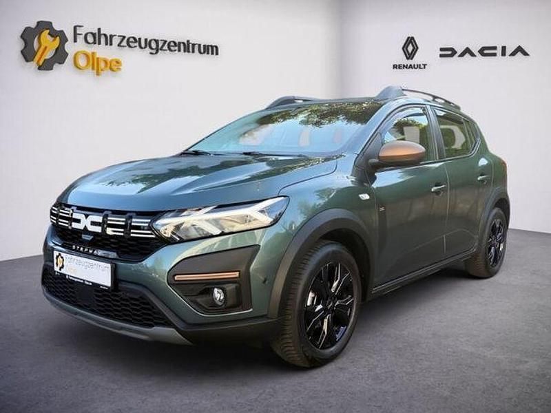 Grün Gebraucht 2024 Dacia Sandero Extreme Kleinwagen | 18.990 € (Fairer Preis) - Bild 1/4