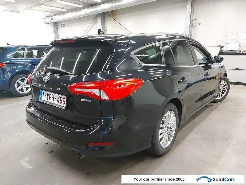 Gebraucht Ford Focus Titanium 155 PS (114 kW) 2020 Schwarz Limousine