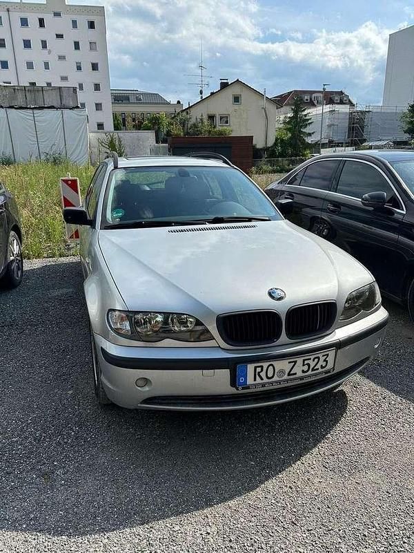 Gebraucht BMW 318 143 PS (105 kW) 2005 Silber Kombi