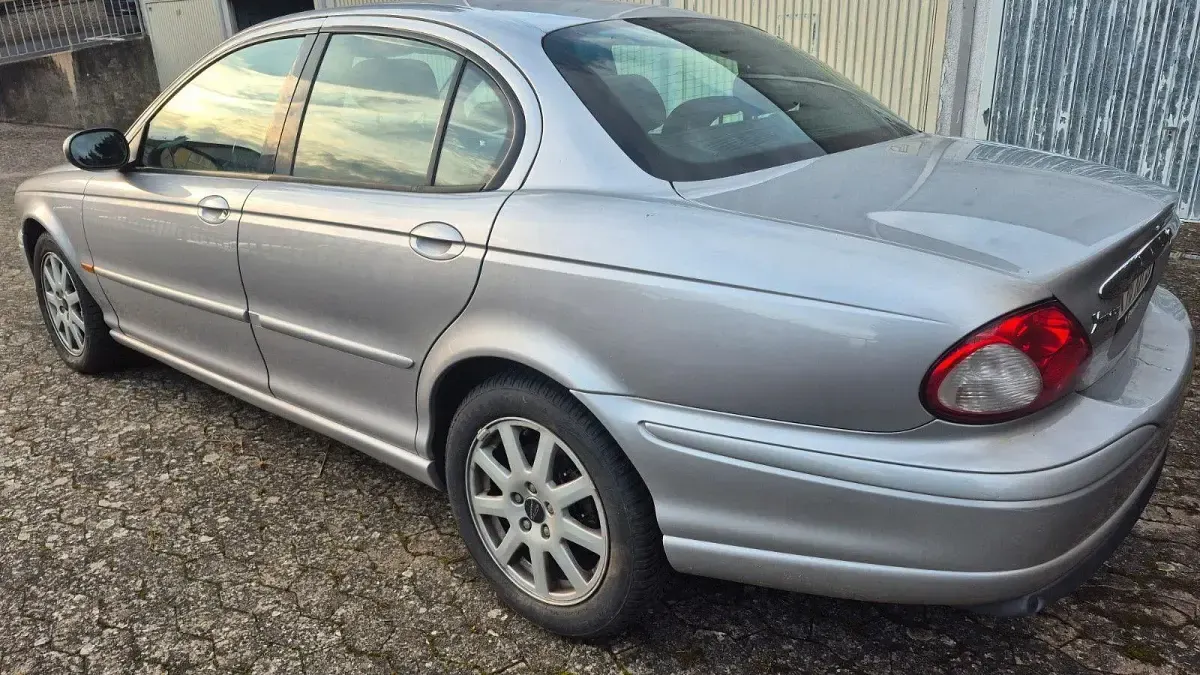 Gebraucht Jaguar X-type 156 PS (114 kW) 2003 Silber Limousine