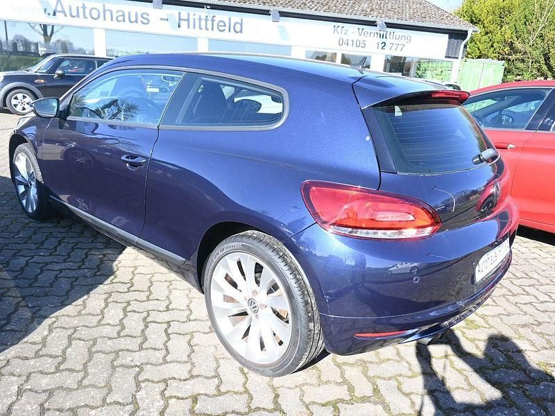 Gebraucht VW Scirocco Sportline 122 PS (89 kW) 2011 Dunkelblaumet. Coupé