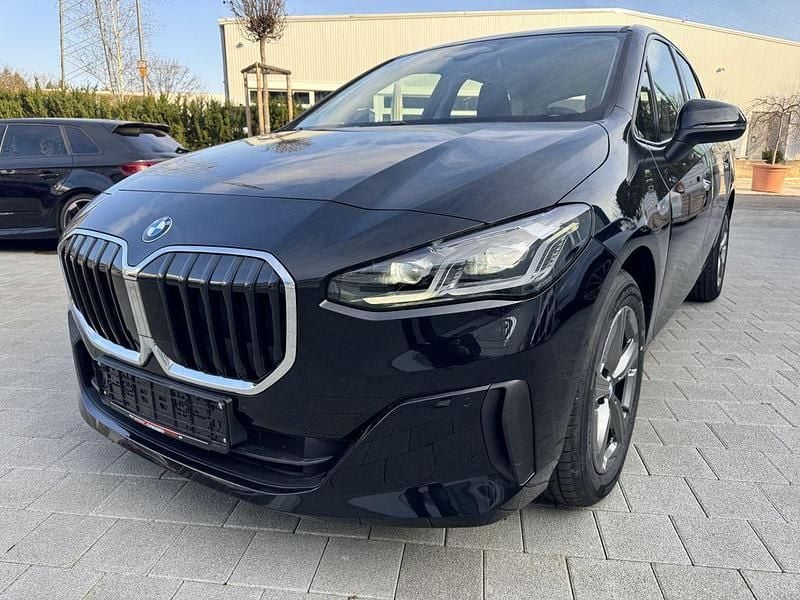 Gebraucht BMW 216 Active Tourer 122 PS (89 kW) 2024 Schwarz Van / Kleinbus