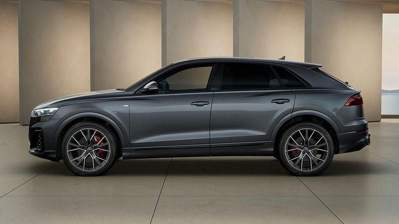 Neu Audi Q8 Ambiente 286 PS (210 kW) 2025 Außenfarbe: SUV