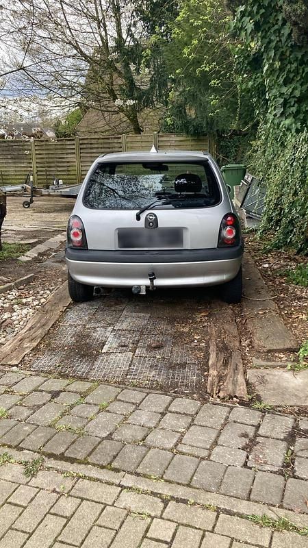 Gebraucht Opel Corsa 95 PS (69 kW) 2000 Silber Kleinwagen