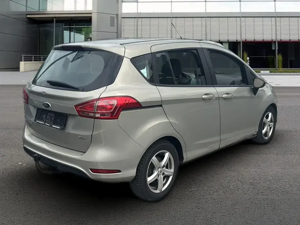 Gebraucht Ford B-MAX Trend 101 PS (74 kW) 2013 Silber Van / Kleinbus
