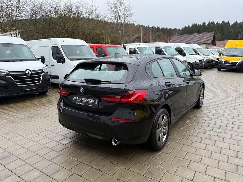 Gebraucht BMW 118 Advantage 150 PS (110 kW) 2022 Schwarz Kleinwagen