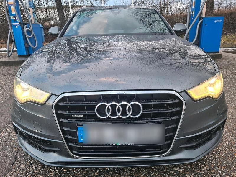 Gebraucht Audi A6 245 PS (180 kW) 2014 Grau Kombi