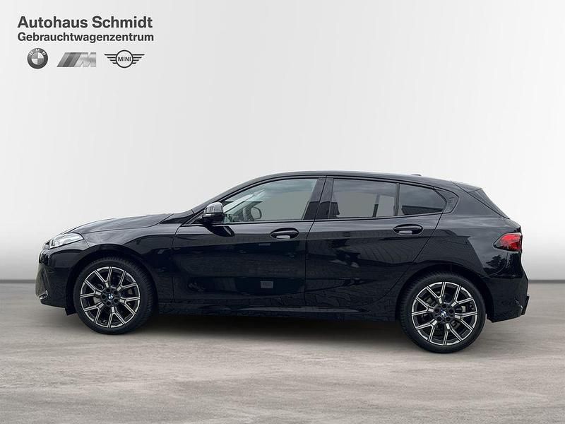 Gebraucht BMW 118 Sport Line 150 PS (110 kW) 2024 Saphirschwarz Kleinwagen