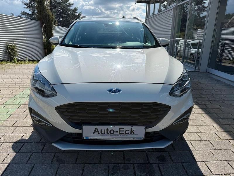 Gebraucht Ford Focus Active 150 PS (110 kW) 2021 Weiß Limousine