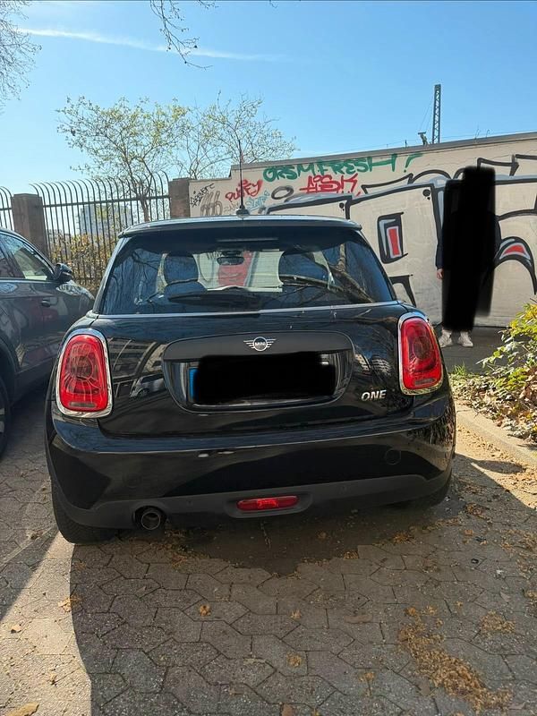 Gebraucht Mini ONE 102 PS (75 kW) 2020 Schwarz Kleinwagen