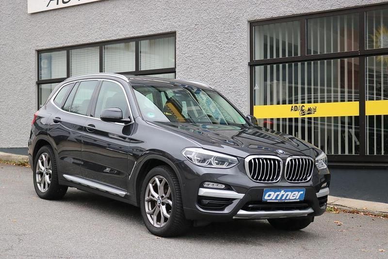 Grau Gebraucht 2019 BMW X3 xLine SUV | 22.750 € (Superpreis) - Bild 1/4