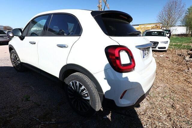 Gebraucht Fiat 130 131 PS (96 kW) 2023 Weiß Kleinwagen