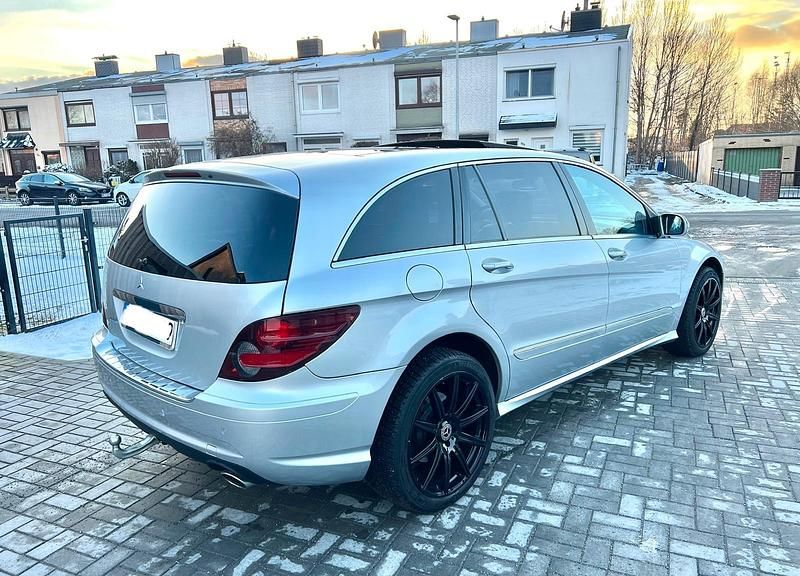 Gebraucht Mercedes R350 AMG line 272 PS (200 kW) 2008 Silber Van / Kleinbus