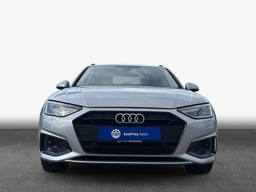 Gebraucht Audi A4 Advanced 204 PS (150 kW) 2022 Silber Kombi
