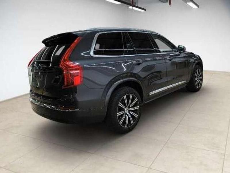 Gebraucht Volvo XC90 Plus 235 PS (172 kW) 2023 Platinium grey (metallic) SUV