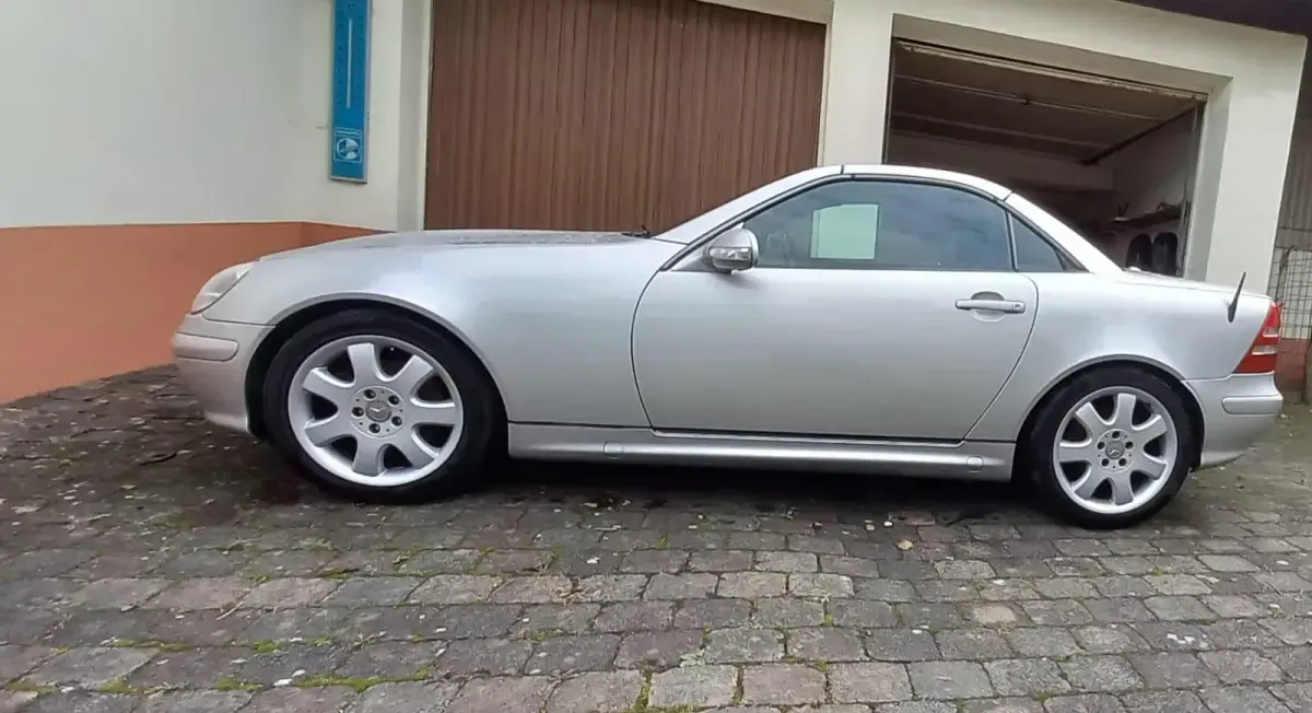 Gebraucht Mercedes SLK320 218 PS (160 kW) 2000 Silber Cabrio
