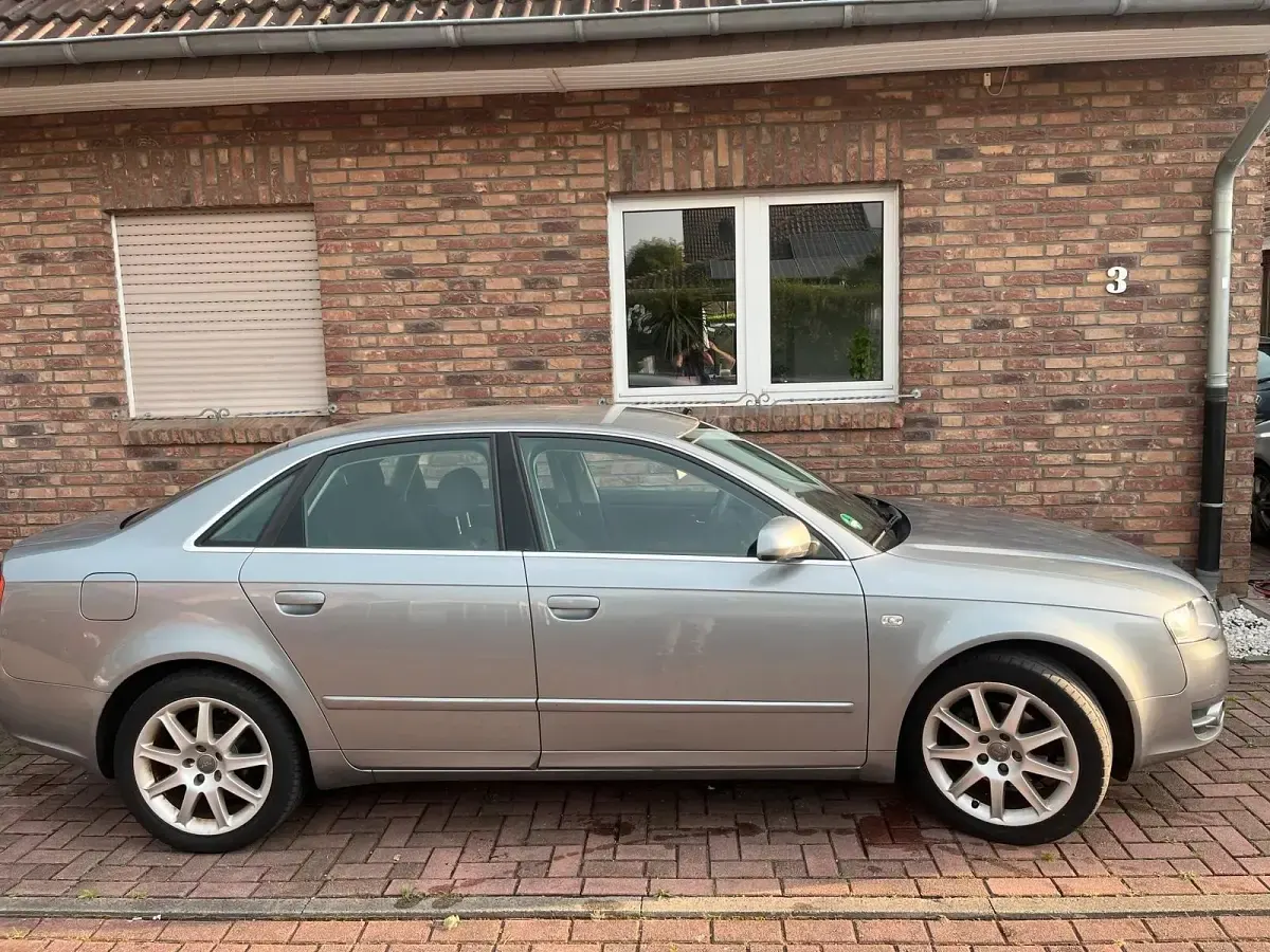 Gebraucht Audi A4 140 PS (102 kW) 2007 Grau Limousine